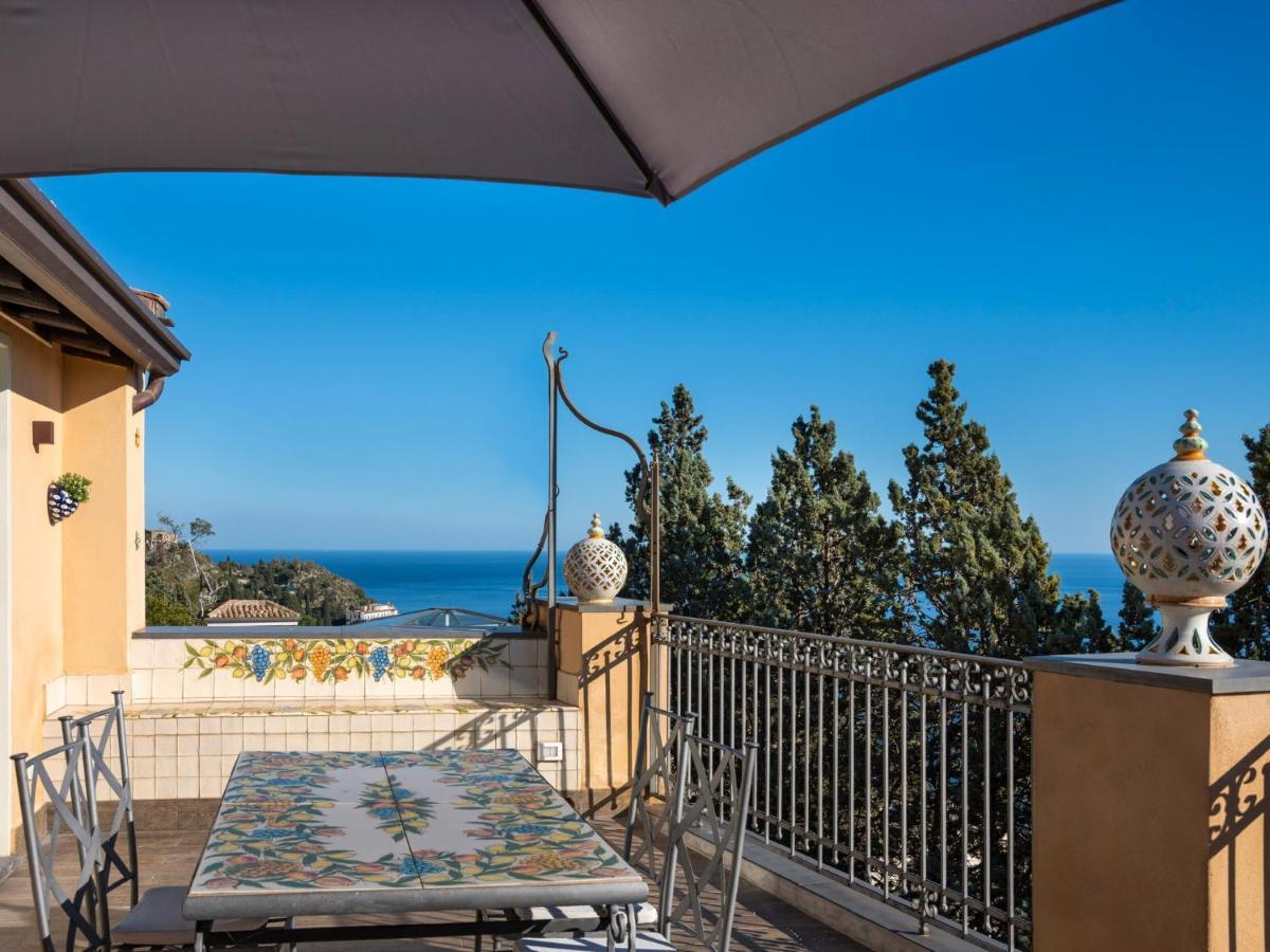 Sea And The City Taormina Bagian luar foto